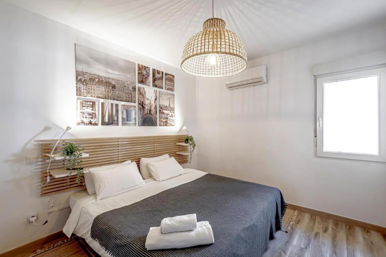Apartamentos Pensamiento Madrid Chambre photo